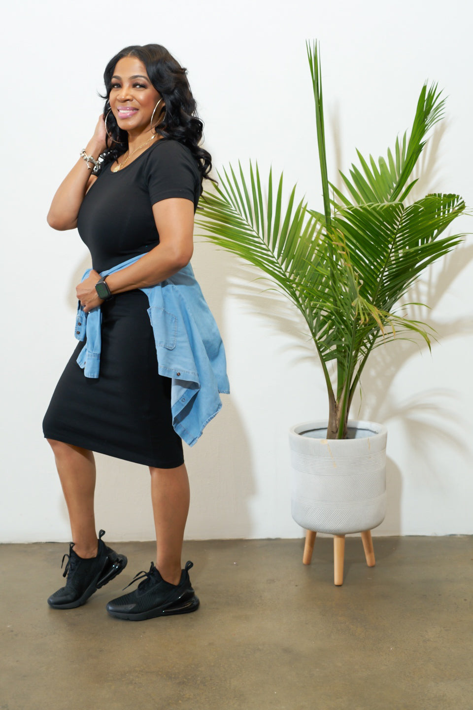 Black Cotton Short Sleeve Midi Dress MiMi-Michelle Boutique Black Cotton Short Sleeve Midi Dress MiMi-Michelle Boutique